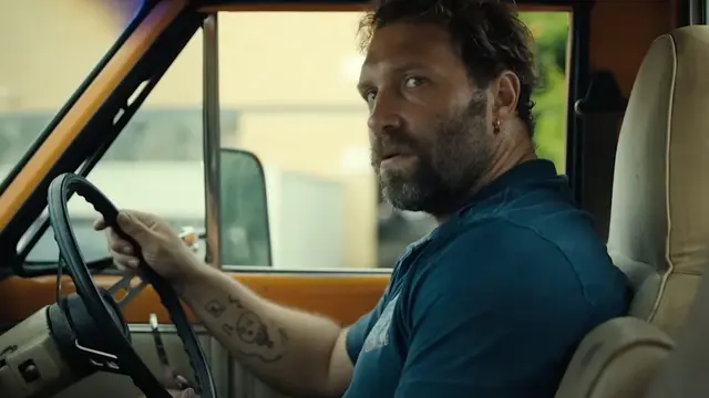 Jai Courtney sebagai Tucker dalam film Dangerous Animals. (Foto: Dok. LD Entertainment/ KlikFilm)