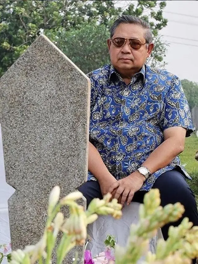 SBY kunjungi makam Ani Yudhyono