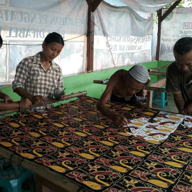 Kisah Pengrajin Batik Difabel Blora Mustika Tetap Eksis di Tengah Pandemi