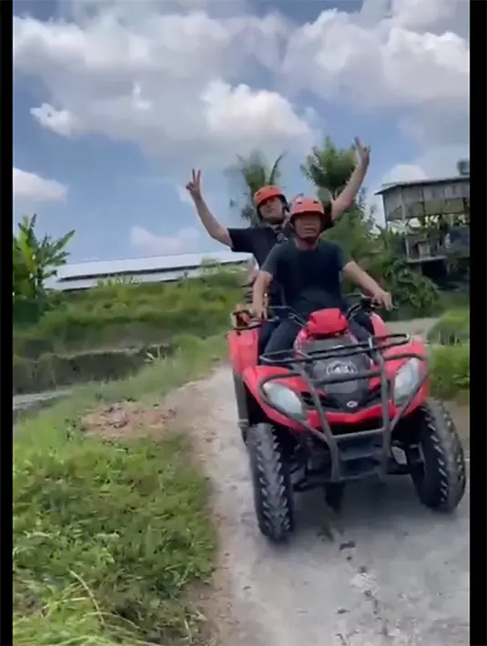 [Instagram/cathrinewilson]