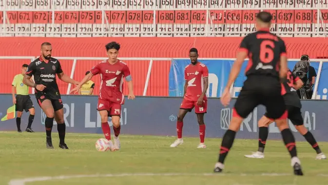 Sihir Pablo Oliveira Warnai Debut Arema FC dengan Gol Perdana yang Memukau