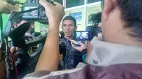 Jemaah umrah Biro Perjalanan PT SBL mendatangi kantor PT SBL