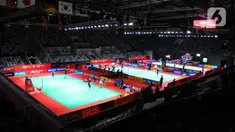 Suasana sesi latihan atlet bulu tangkis pada turnamen Indonesia Open 2023 di gedung Istora Senayan, Jakarta, Senin (12/6/2023). (merdeka.com/imam buhori)