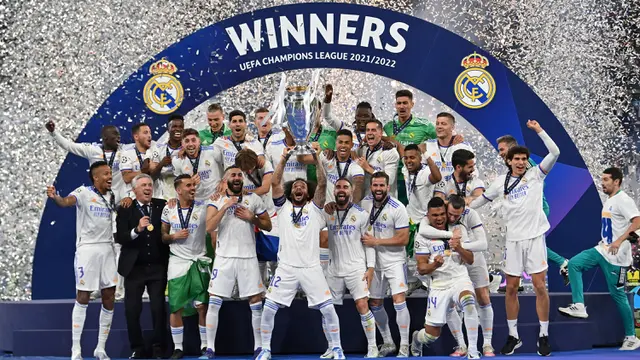 Foto: Para Jawara Bola di Tahun 2022, Torehkan Tinta Manis untuk Sejarah Kemenangan