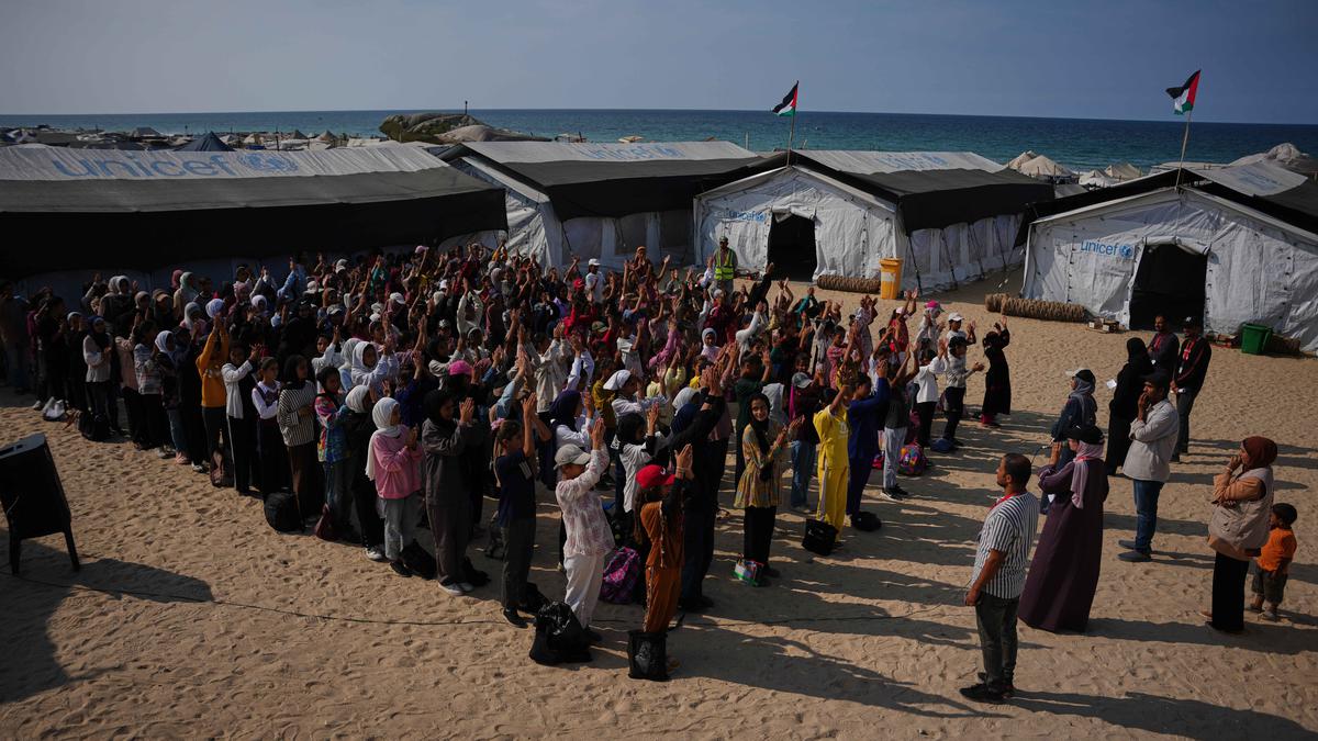 Gencatan Senjata Israel dan Hamas, Puluhan Ribu Pelajar Gaza Kembali ke Sekolah