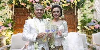 Berbeda dengan pengantin baru lainnya, Sheza Idris yang sudah resmi dinikahi oleh Surya Ibrahim ternyata tak langsung berbulan madu. Namun setelah ini kehidupan Sheza tidak lagi berdomisili di Indonesia. (Nurwahyunan/Bintang.com)