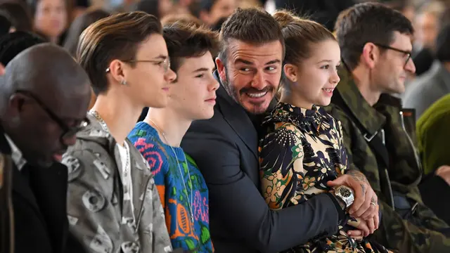 Gaya David Beckham Bersama Anak-Anaknya di London Fashion Week