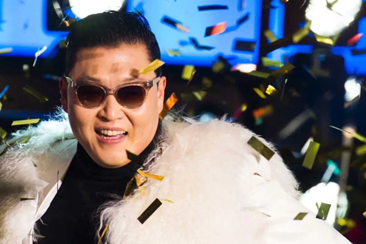 psy-131206c.jpg