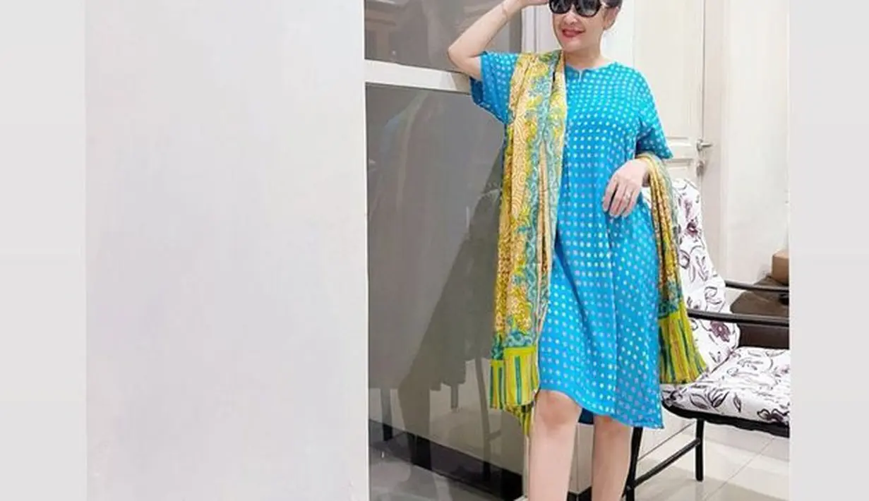 Berikut adalah salah satu potret terbaru Uut yang banyak menuai sanjungan netizen.(instagram.com/uutpermatasari)