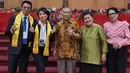 Keputusan Tamara dan Paul untuk beralih profesi ke dunia pelayanan keagamaan bukanlah keputusan yang tiba-tiba. Prosesnya panjang dan penuh pertimbangan. Mereka telah menyelesaikan pendidikan magister di Sekolah Tinggi Teologi pada tahun 2023 lalu. (Liputan6.com/IG/@minerva_gabriela)