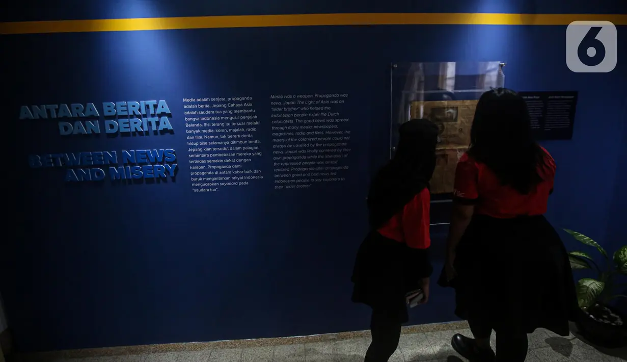 Anak-anak mengunjungi Museum Perumusan Naskah Proklamasi, Jakarta, Selasa (16/8/2022). Jelang hari kemerdekan RI, anak-anak bisa mempelajari sejarah tentang perjuangan para pendiri bangsa dalam mempersiapkan kemerdekaan, serta mengenal para tokoh bangsa Indonesia dan sejarah Kemerdekaan Indonesia. (Liputan6.com/Faizal Fanani)