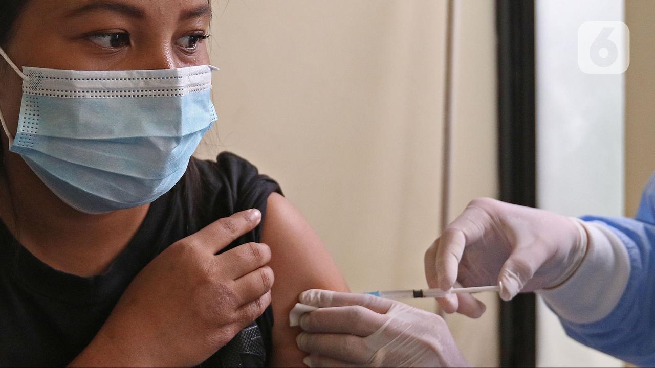 Vaksinasi COVID-19 untuk Para Guru