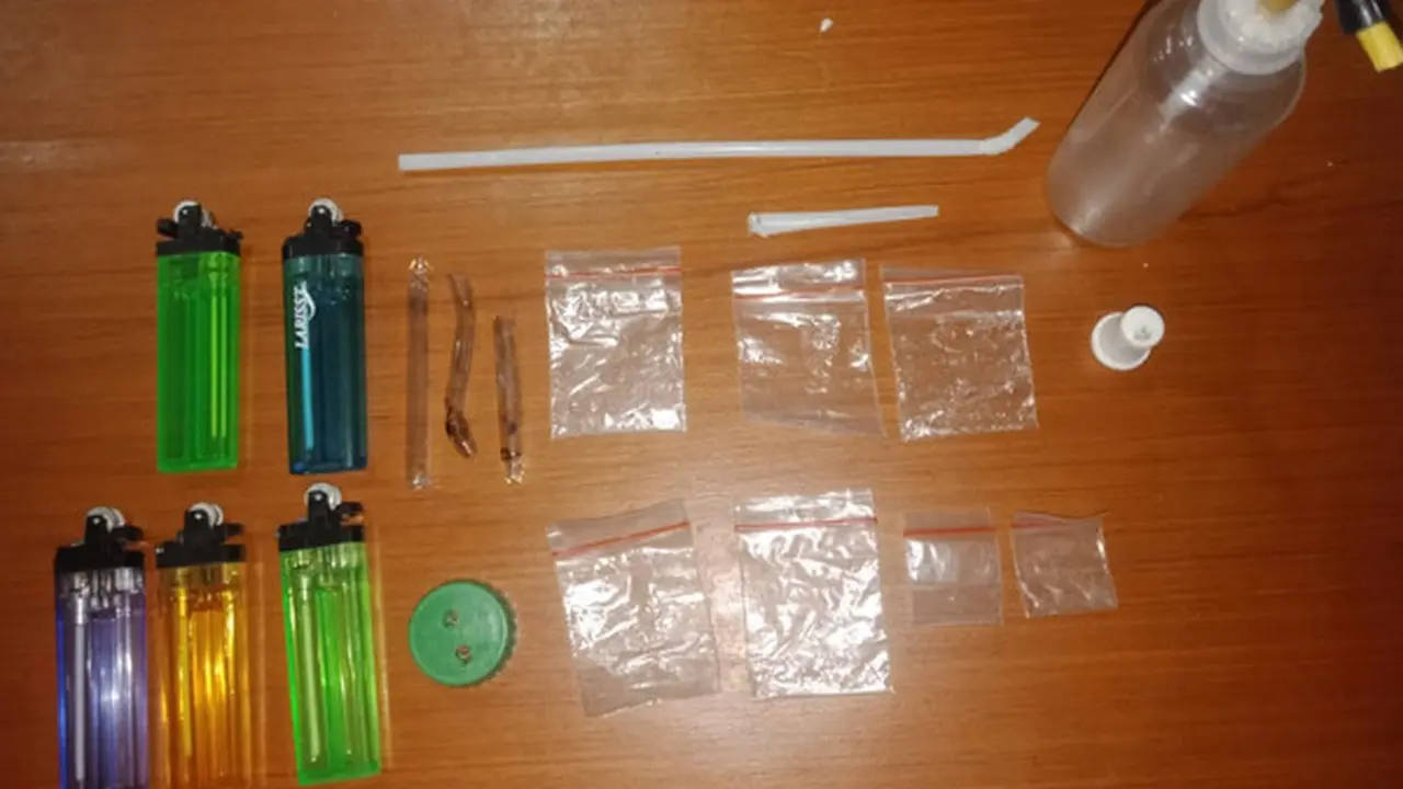Selanjutnya pelaku dan barang bukti langsung diamankan ke Mako Polresta Manado guna penyelidikan lebih lanjut.