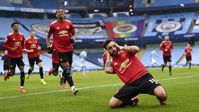FOTO: MU Permalukan Manchester City di Etihad Stadium