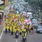 Mahasiswa yang tergabung dalam Badan Eksekutif Mahasiswa Universitas Indonesia (BEM UI) saat berjalan dari kawasan jalan Jenderal Sudirman menuju MH Thamrin atau sekitar Bundaran Hotel Indonesia (HI), Jakarta, Jumat (12/6/2026). (merdeka.com/Arie Basuki)