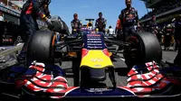Renault kesulitan mengembangkan mesin hybrid yang mumpuni. 