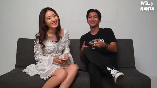 Natasha Wilona - Ajil Ditto (Foto: YouTube)