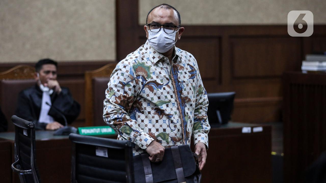 Direktur Utama BAKTI Kominfo Anang Achmad Latif