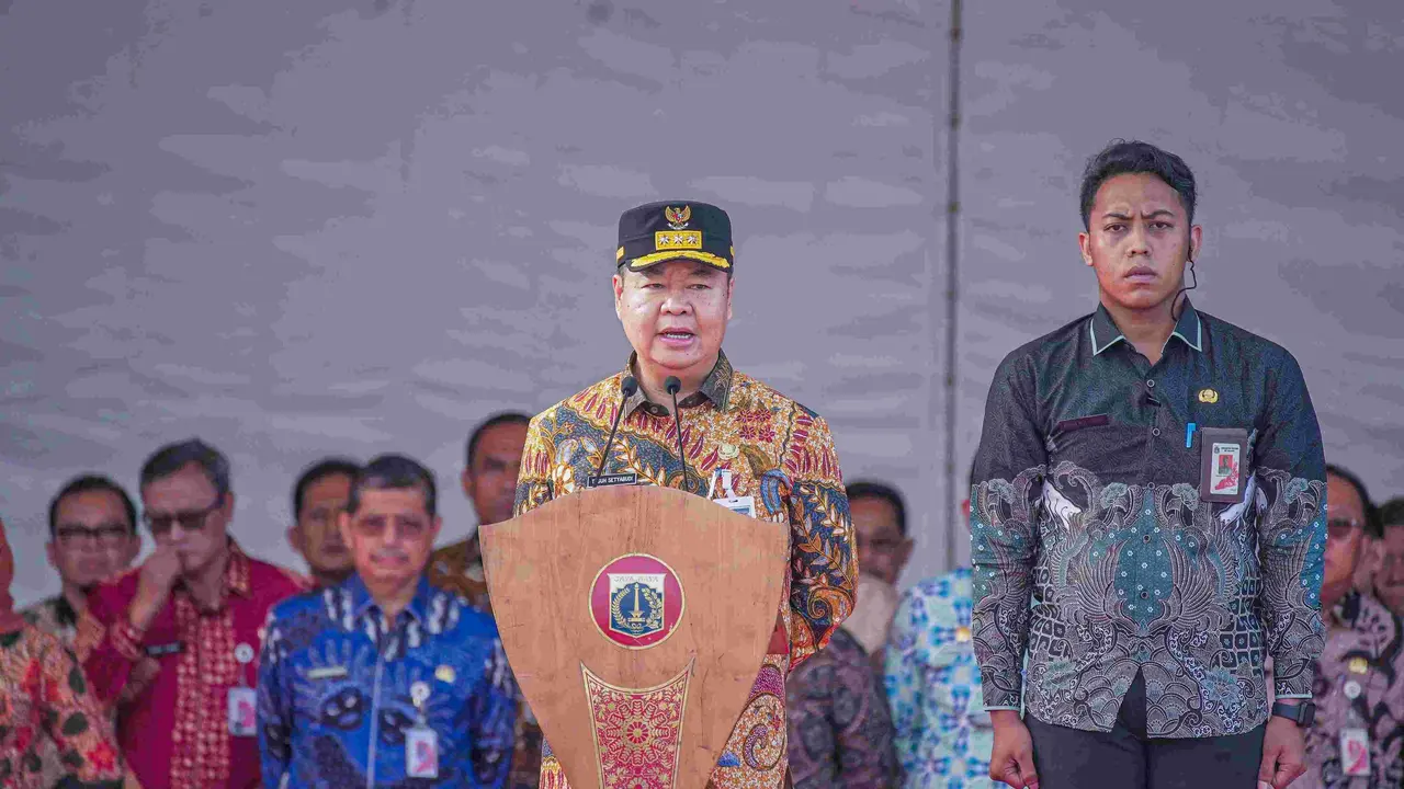 Pj Gubernur Jakarta Teguh Setyabudi memberikan arahan awal tahun kepada seluruh Aparatur Sipil Negara (ASN) di lingkungan Pemerintah Provinsi atau Pemprov Jakarta di Silang Monas.