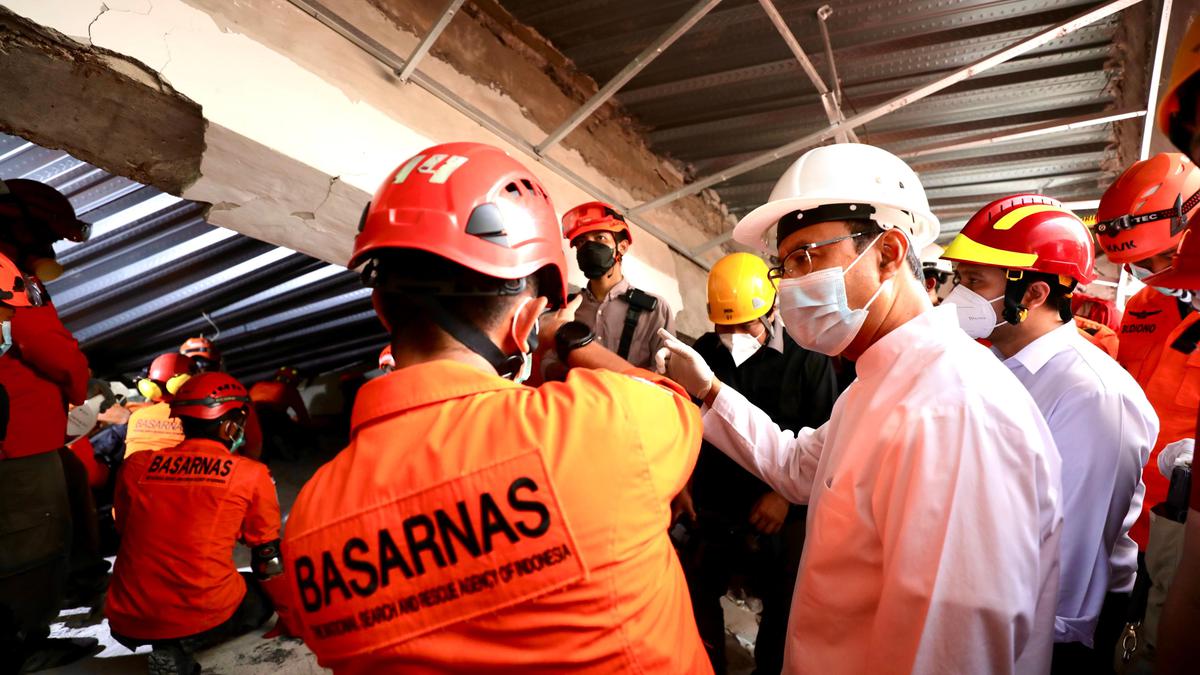 Ikut Saksikan Evakuasi Haikal, Gus Ipul Apresiasi Kerja Cepat Basarnas