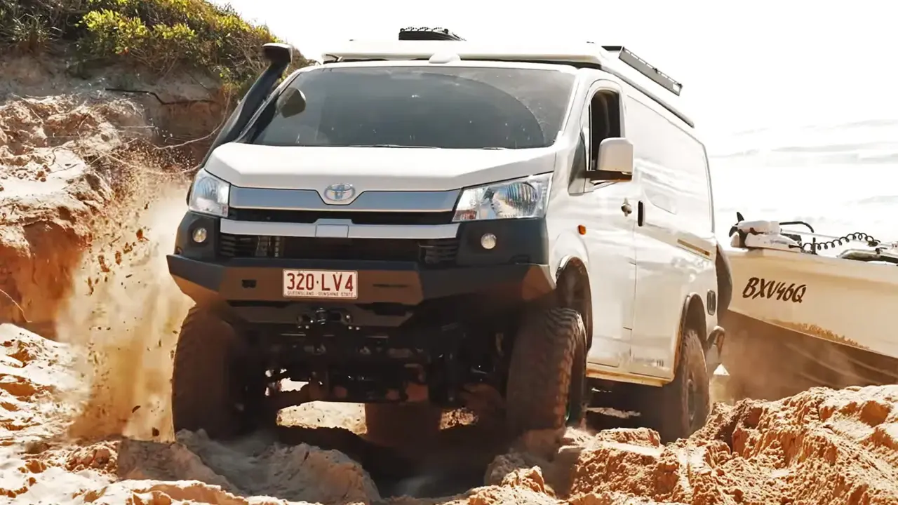 Toyota HiAce Disulap Jadi Camper 4x4, Ground Clearance Kalahkan Land Cruiser