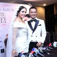 Denada dan Ihsan Tarore (Nurwahyunan/Bintang.com)