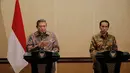 Presiden SBY dan presiden terpilih Joko Widodo memberikan keterangan pers bersama, seusai pertemuan empat mata, di Laguna Resort and Spa, Nusa Dua, Bali, Rabu (27/8/14). (foto: abror/presidenri.go.id)