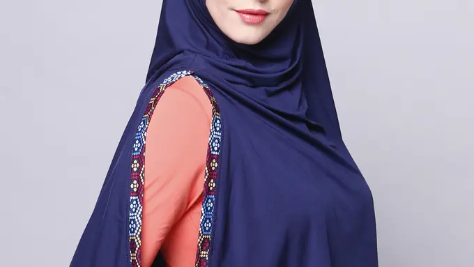 Ngaku Satu-satunya yang Produksi Jilbab Halal, Merek Ini Dicibir