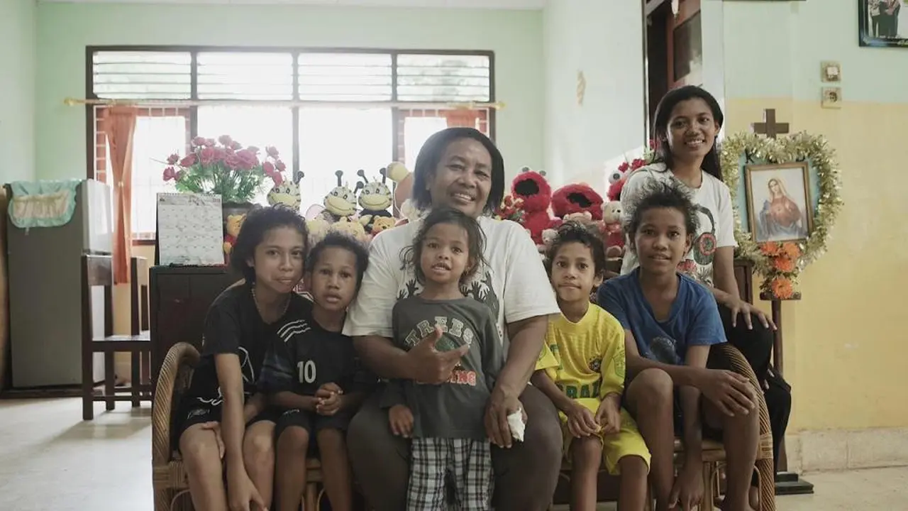 Anak-Anak Tanpa Orangtua Merasakan Dampak Buruk COVID-19