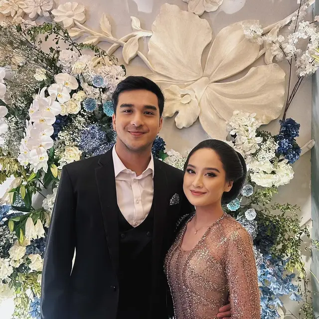 6 Potret Tamu di Pernikahan Anggika Bolsterli, Banyak Pasangan Artis Tak Kalah Romantis