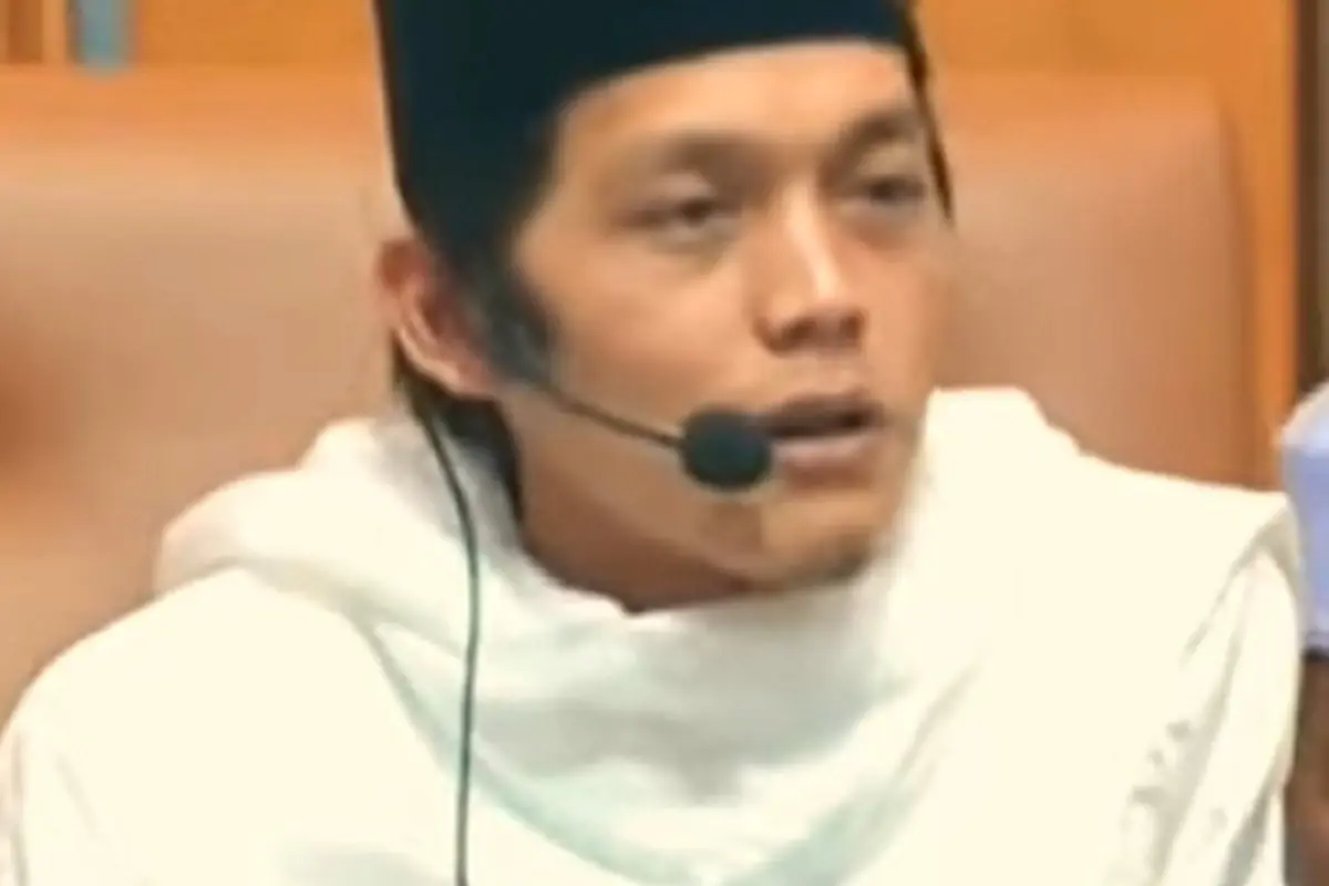 Gus Iqdam (SS: YT Majelis Barokah)