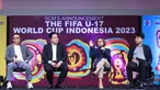 Emtek Group kembali mendapat kepercayaan FIFA sebagai pemegang hak siar ajang Piala Dunia U-17 setelah sebelumnya juga dipercaya menjadi official broadcaster Piala Dunia 2022 Qatar. Piala Dunia U-17 yang akan berlangsung di empat kota, yaitu Jakarta, Surabaya, Bandung dan Solo mulai 10 November hingga 2 Desember 2023. Seluruh 52 laga Piala Dunia U-17 dapat disaksikan via tayangan langsung melalui platform Surya Citra Media (SCM), seperti Indosiar, SCTV, Vidio, Moji TV, Champion TV, Mentari TV, dan Nex Parabola. Launching resmi kepastian Emtek Group menjadi pemegang hak siar Piala Dunia U-17 dilakukan melalui konferensi pers pada Selasa (3/10/2023) di SCTV Tower, Jakarta, Selasa (3/10/2023). (Bola.com/M Iqbal Ichsan)