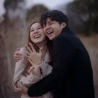 Dilamar aktor Arbani Yasiz di Jepang, intip gaya Raissa Ramadhani berikut ini! [@raissarmdhn].