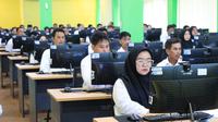 Pemerintah Kabupaten Tangerang melalui Panitia Seleksi Daerah (Panselda), melaksanakan Seleksi Kompetensi Pegawai Pemerintah dengan Perjanjian Kerja (PPPK). (Liputan6.com/Pramita Tristiawati).