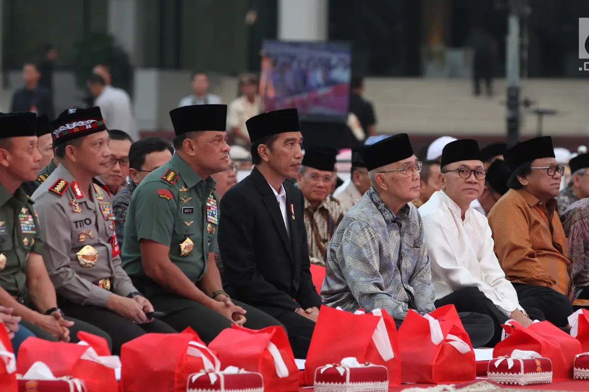 Jokowi dan Jusuf Kalla Buka Bersama di Mabes TNI
