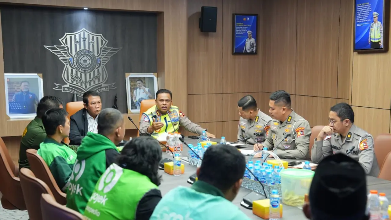 Perwakilan ojol Jambi menemui Kakorlantas Polri Irjen Agus Suryonugroho di Gedung NTMC Polri, Senin 18 Mei 2026 (Istimewa)
