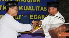 Citizen6, Surabaya: Dalam amanatnya Komandan Korps Marinir mengatakan kegiatan buka puasa ini dilaksanakan sebagai wahana untuk memperkuat tali silaturahmi. (Pengirim: Diyat Akmal)
