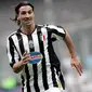 Fabio Capello mengatakan Zlatan Ibrahimovic harus menghabiskan banyak waktu untuk melatih tendangannya ketika awal tiba di Juventus. (AFP/Filippo Monteforte)
