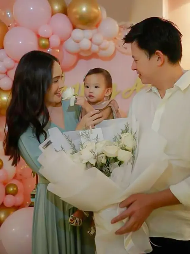 Momen Perayaan Ulang Tahun Shandy Aulia yang ke-34, Hanya Dirayakan Bertiga. (Sumber: Instagram/shandyaulia)