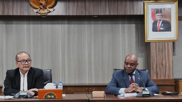 Kementerian Koperasi dan UKM bersama organisasi 8 negara berkembang (Developing 8 Countries/D-8) gandengan untuk meningkatkan kapasitan koperasi dan UMKM