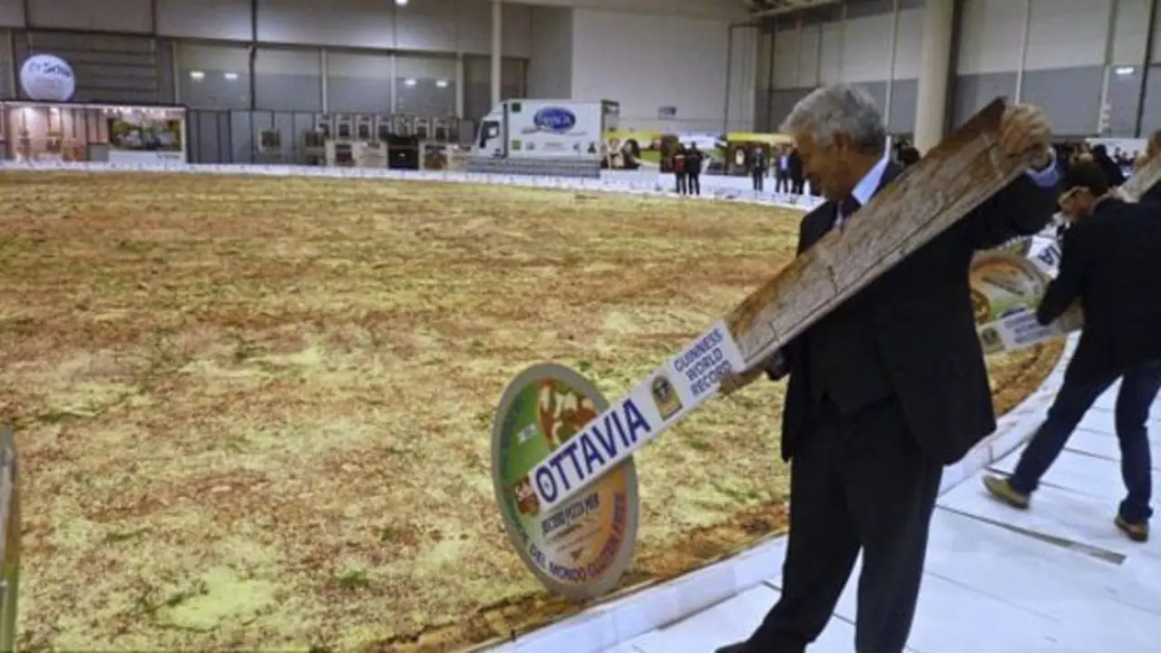 Ini rekor pizza terbesar di dunia