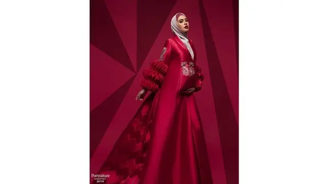 6 Potret Maternity Shoot Kartika Putri, Elegan dengan Berbagai Macam Busana