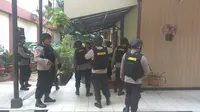 RS Polri yang merawat korban bom Kampung Melayu dijaga ketat jelang kedatangan Presiden Jokowi, Kamis (25/5/2017). (Liputan6.com/Nafisyul Qodar)