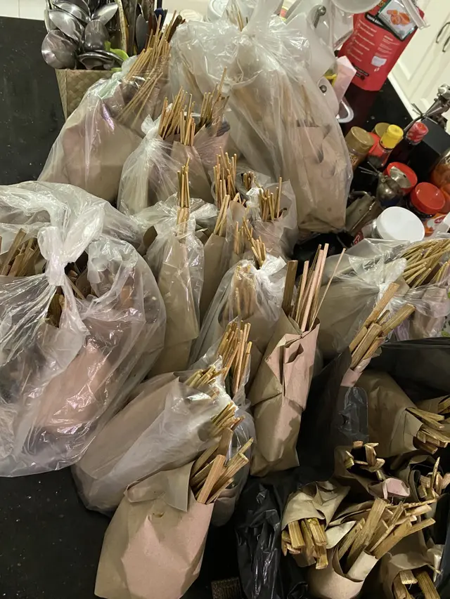 Pesan Sate 60 Tusuk Malah Jadi 60 Porsi, Dompet Digital Warganet Ini Auto Jebol