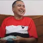 5 Cerita Gugun Gondrong Usai Sembuh Tumor Otak, Punya Kesibukan Baru (sumber: YouTube Rico Ceper)