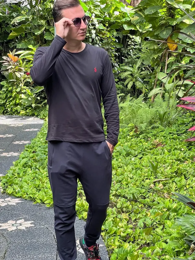 7 Potret Terbaru Idriz Bozkurt, Mantan Pacar Lucinta Luna yang Dikenal 'Papa Ur Son'