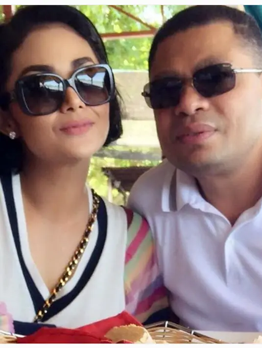 Komentar dari nitizen juga banyak yang mendoakan pasangan ini langgeng. (Instagram/@raullemos06)