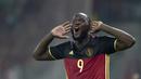 Penyerang Belgia, Romelu Lukaku terbilang subur di klub maupun di negaranya, saat berkostum timnas Belgia, Lukaku telah mencetak 10 gol sekaligus membawa Belgia lolos ke putaran final Piala Dunia 2018 Rusia. (AFP/Louisa Gouliamaki)