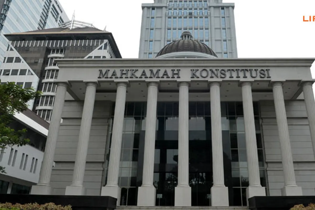 mahkamah-konstitusi-130916b.jpg