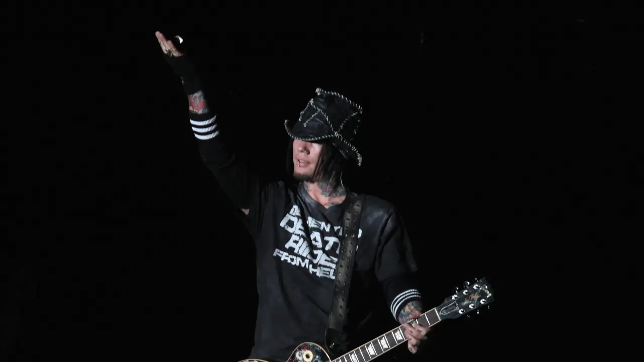 DJ Ashba - Guns N' Roses